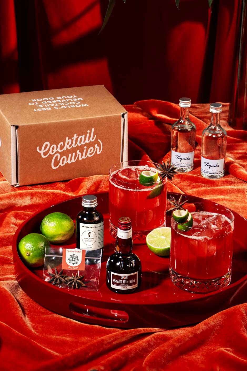 GrandMarnier_CranberryMargarita_2025_KitShot_Mini_Vertical_Cropped.jpg
